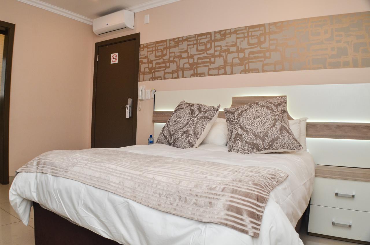 Solrand Hotel Durban Extérieur photo